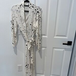 MASON -grey Star-Print Wrap Robe in White